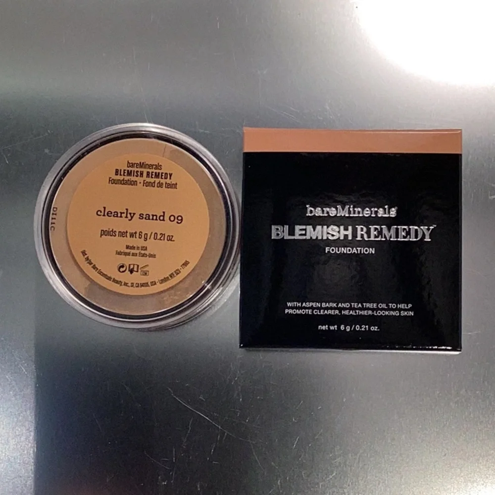 Discontinued bareMinerals Blemish Remedy Foundation Clearly Sand 09 - Picture 1 of 2